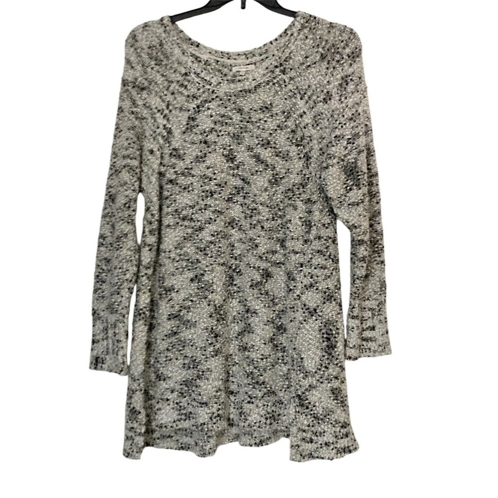Maurices Black Gray White Long Sleeve Knit Sweater Top Women’s Size 2 Metallic